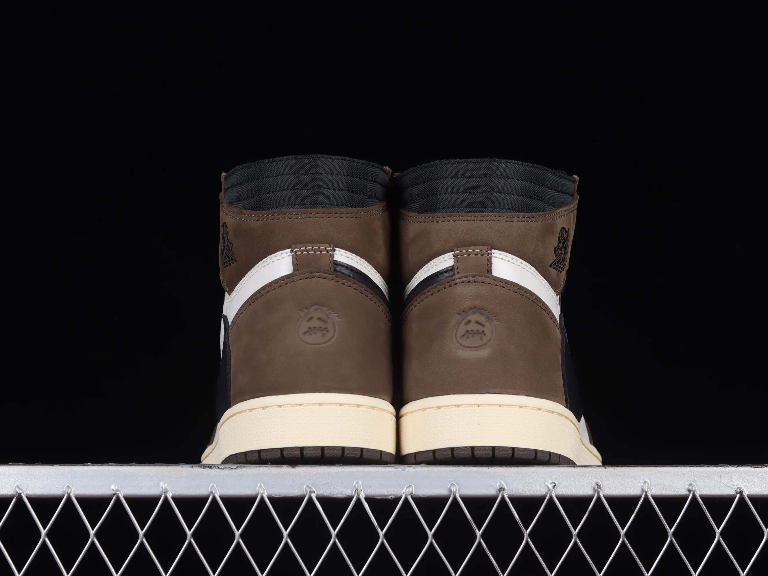 All Categories Air Jordan Jordan Series Basketball Shoes Air Jordan 1 High OG Version Travis Scott x Air Jordan 1 High OG AJ1 Reverse Hook Limited Edition CD4487-100